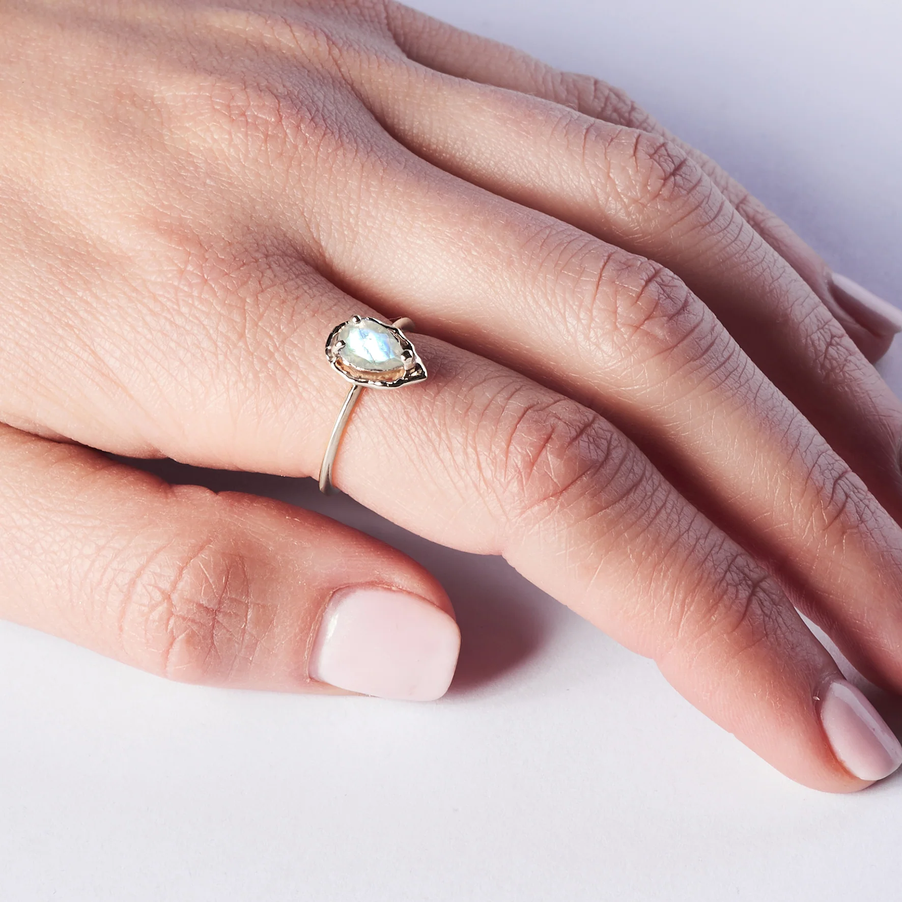 Livia | moonstone - Image 3