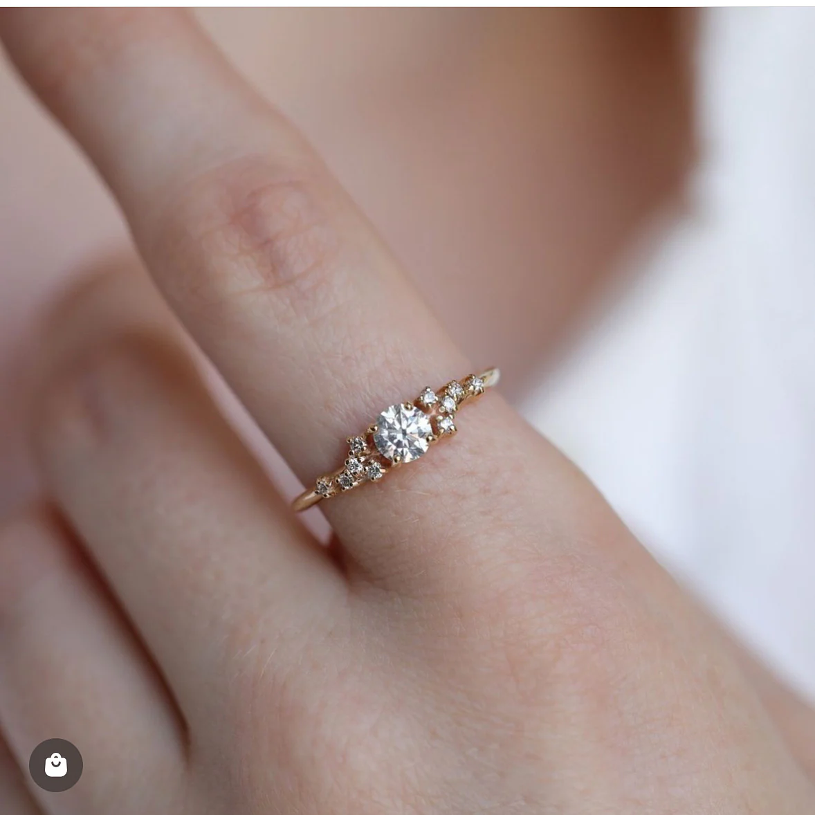 Sienna ring | round diamond - Image 3